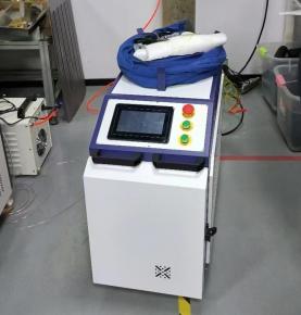 Two-dimensional 650mm Width Laser Cleaning Machine / Laser Rust Removal with 6 Cleaning Patterns