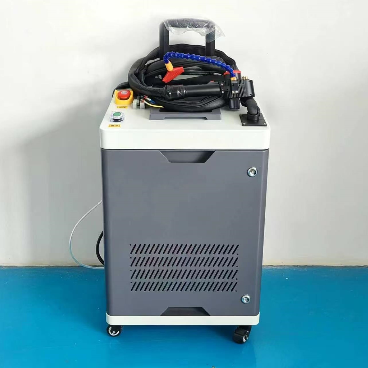 1792475237975519.jpg pulse laser cleaning machine rust removal.jpg